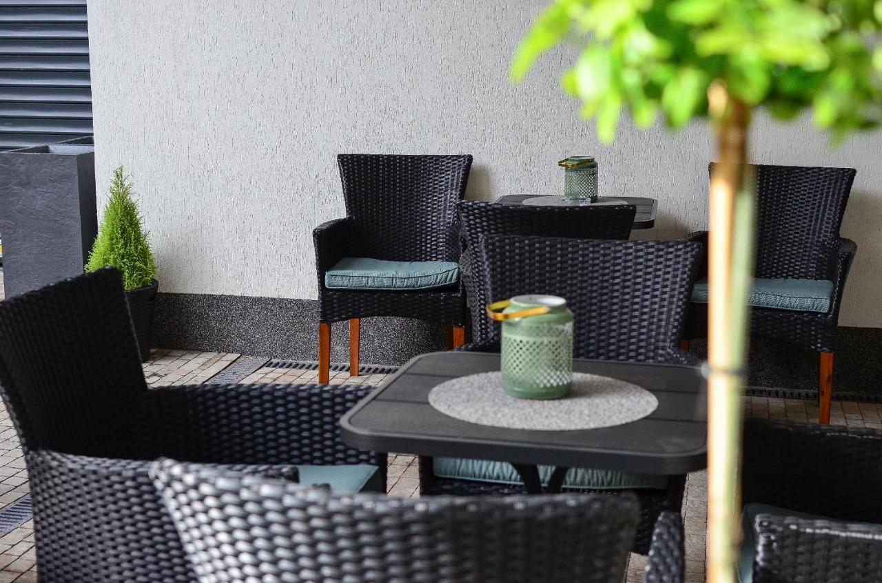 Aga Tenis Apartments By Radwanska Krakow Ngoại thất bức ảnh